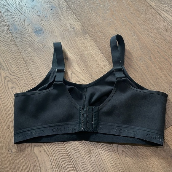 Cacique Cotton LL NW Scoop Black Bra No Wire
Size 42DD - Picture 7 of 13